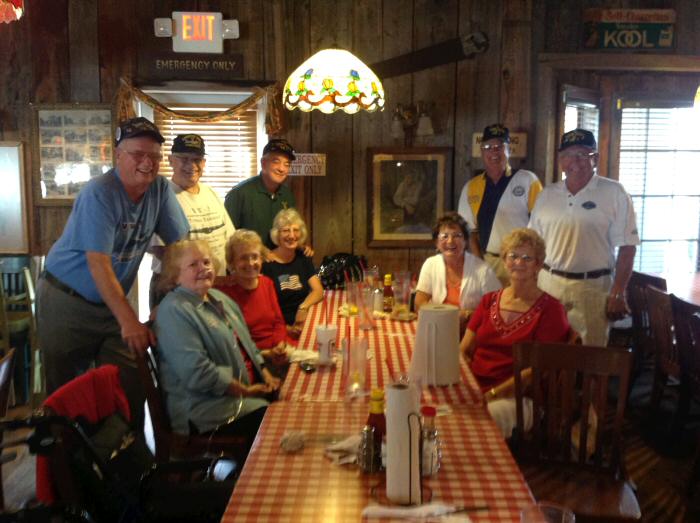2013-lunch-image0b_r1
