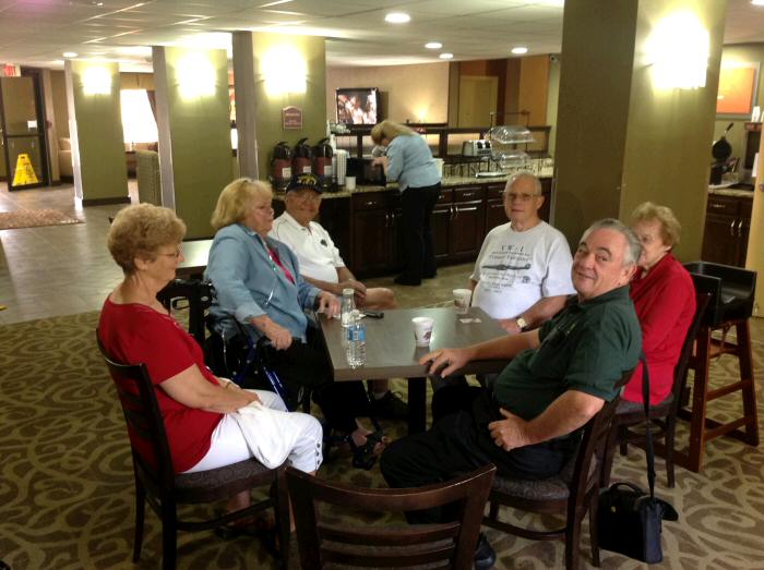 2013-lunch-image_r1